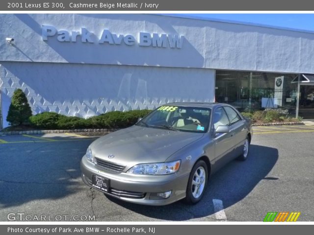 2001 Lexus ES 300 in Cashmere Beige Metallic
