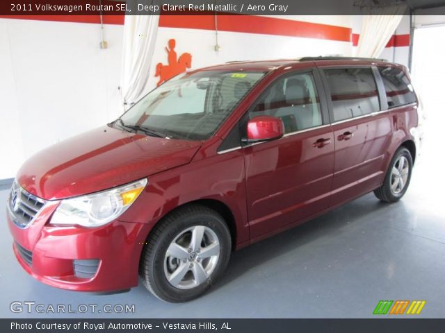 2011 Volkswagen Routan SEL in Deep Claret Red Metallic