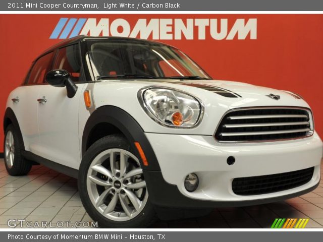 2011 Mini Cooper Countryman in Light White
