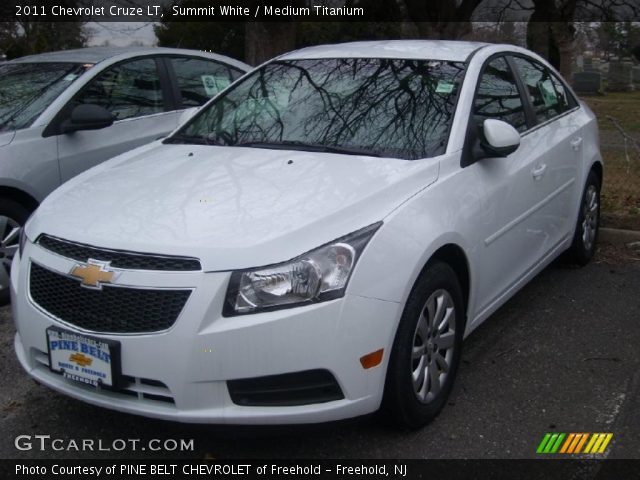 2011 Chevrolet Cruze LT in Summit White