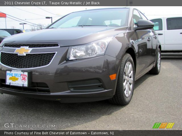 2011 Chevrolet Cruze LT in Taupe Gray Metallic