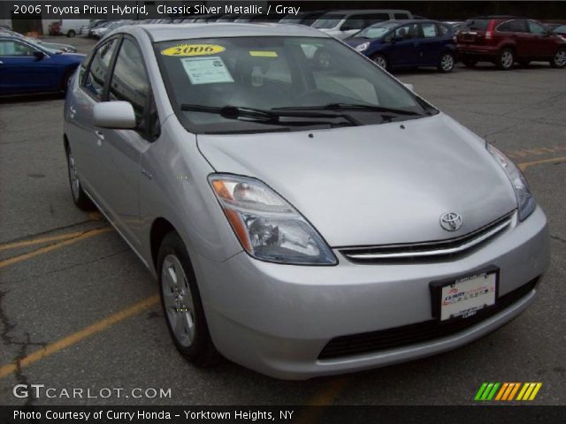 2006 Toyota Prius Hybrid in Classic Silver Metallic
