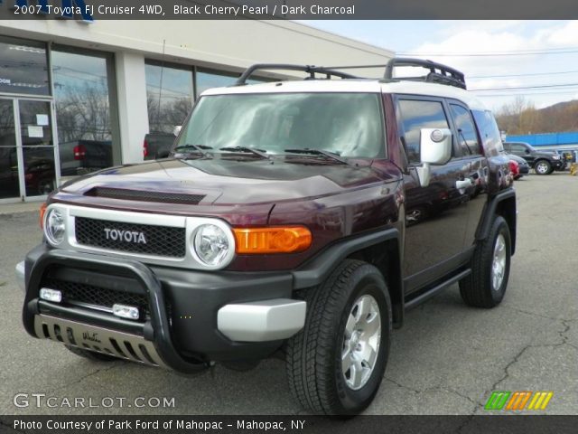 2007 Toyota FJ Cruiser 4WD in Black Cherry Pearl