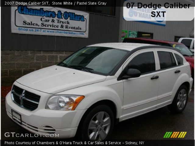 2007 Dodge Caliber SXT in Stone White