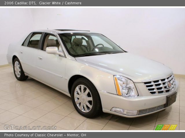 2006 Cadillac DTS  in Glacier White