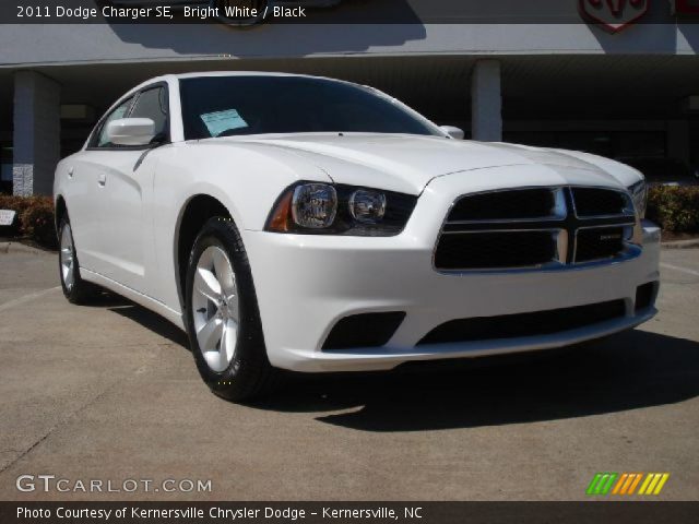 2011 Dodge Charger SE in Bright White