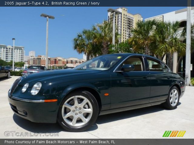 2005 Jaguar S-Type 4.2 in British Racing Green