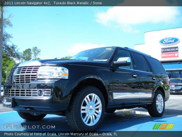 2011 Lincoln Navigator 4x2 in Tuxedo Black Metallic