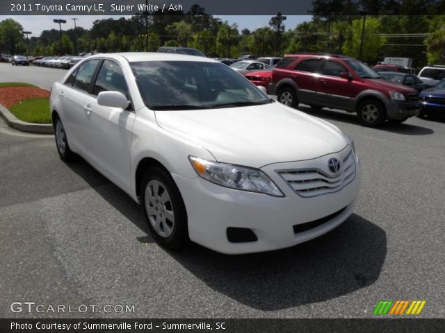 2011 Toyota Camry LE in Super White