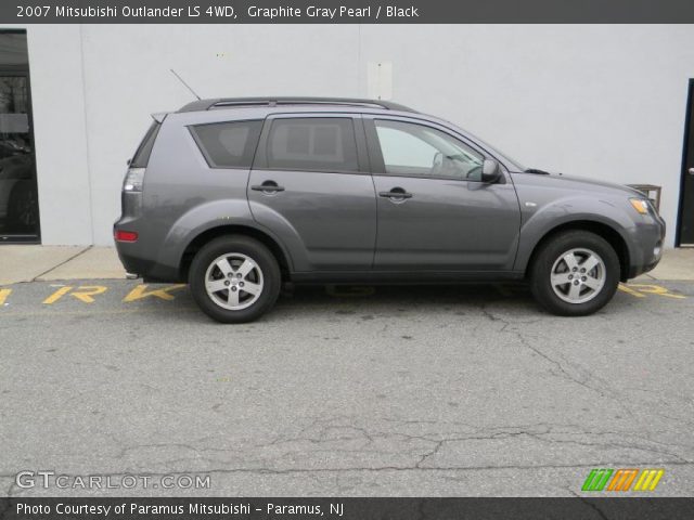 2007 Mitsubishi Outlander LS 4WD in Graphite Gray Pearl