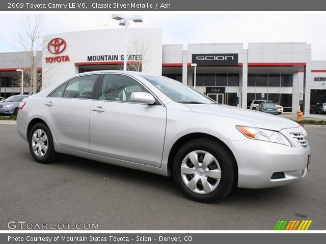 2009 Toyota Camry LE V6 in Classic Silver Metallic