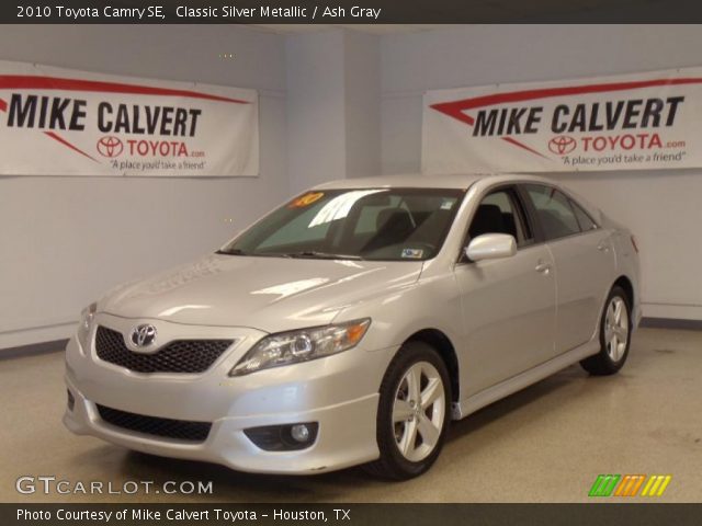 2010 Toyota Camry SE in Classic Silver Metallic