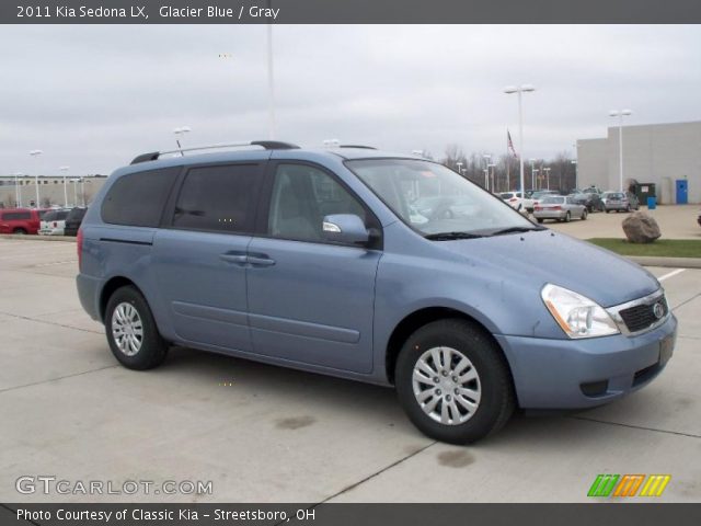 2011 Kia Sedona LX in Glacier Blue