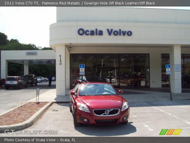 2011 Volvo C70 T5 in Flamenco Red Metallic