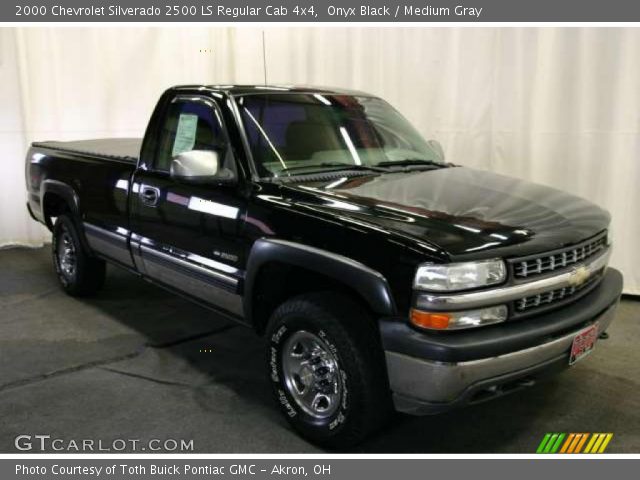 2000 Chevrolet Silverado 2500 LS Regular Cab 4x4 in Onyx Black