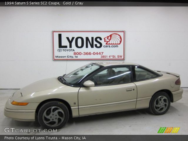 1994 Saturn S Series SC2 Coupe in Gold