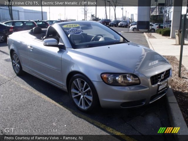 2010 Volvo C70 T5 in Electric Silver Metallic