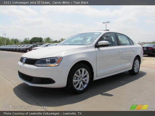 2011 Volkswagen Jetta SE Sedan in Candy White