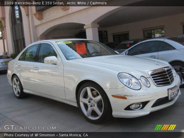 2009 Mercedes-Benz E 350 Sedan in Arctic White