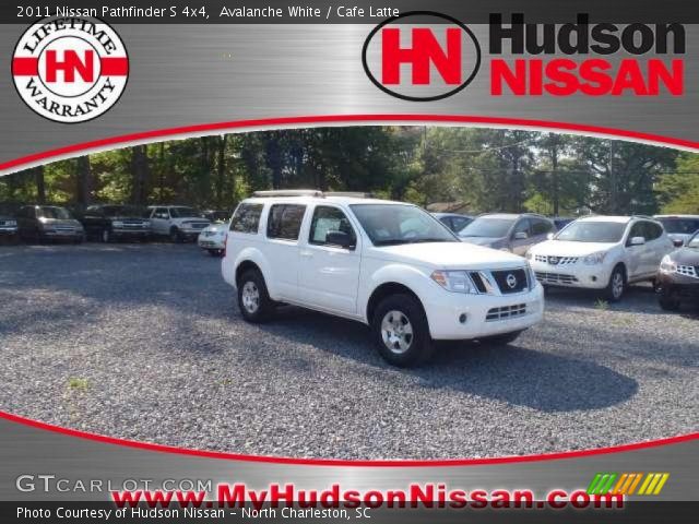 2011 Nissan Pathfinder S 4x4 in Avalanche White