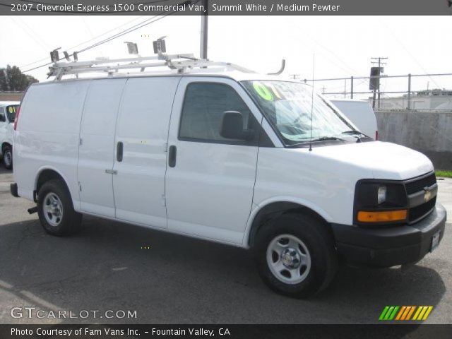 2007 Chevrolet Express 1500 Commercial Van in Summit White