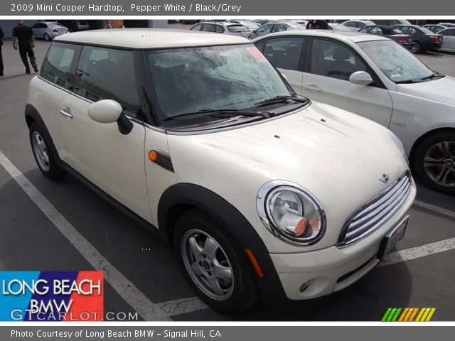 2009 Mini Cooper Hardtop in Pepper White