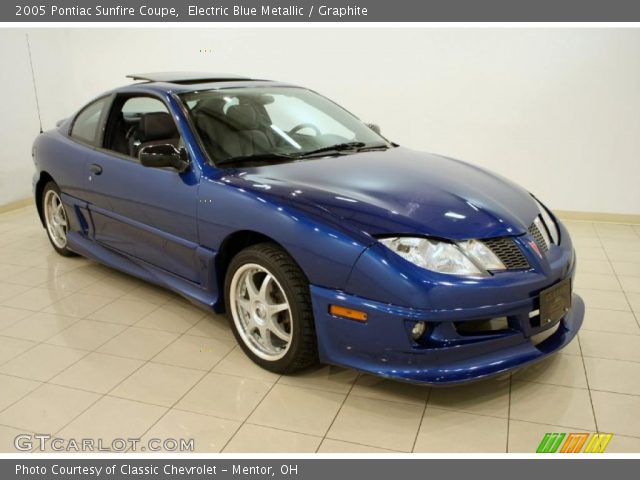 2005 Pontiac Sunfire Coupe in Electric Blue Metallic