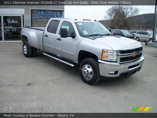 2011 Chevrolet Silverado 3500HD LT Crew Cab 4x4 Dually in Sheer Silver Metallic