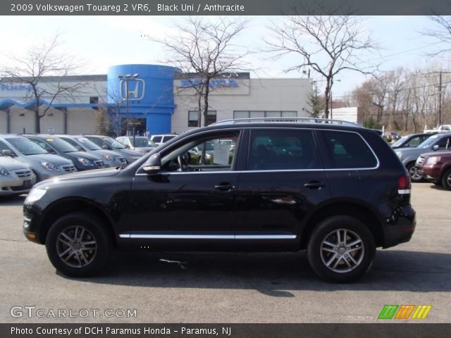 2009 Volkswagen Touareg 2 VR6 in Black Uni