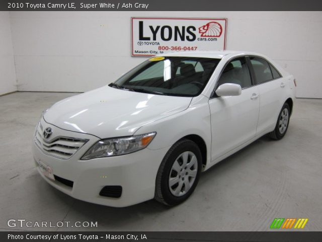 2010 Toyota Camry LE in Super White