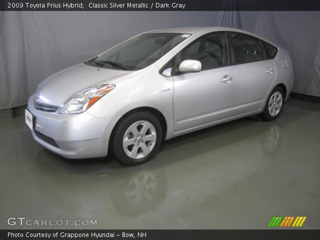 2009 Toyota Prius Hybrid in Classic Silver Metallic