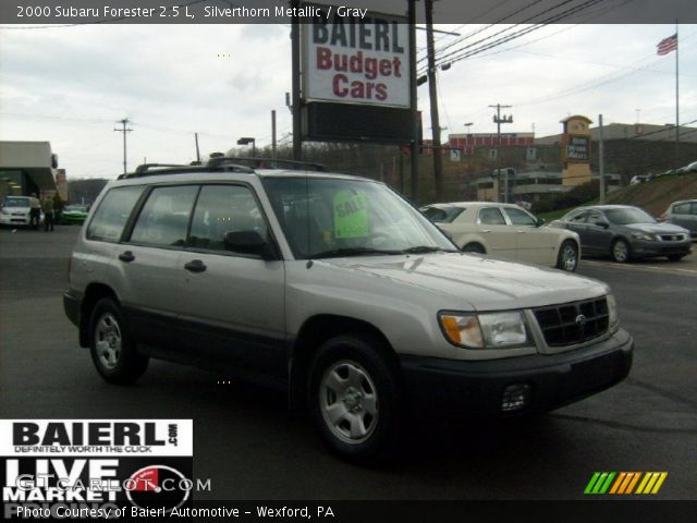 2000 Subaru Forester 2.5 L in Silverthorn Metallic