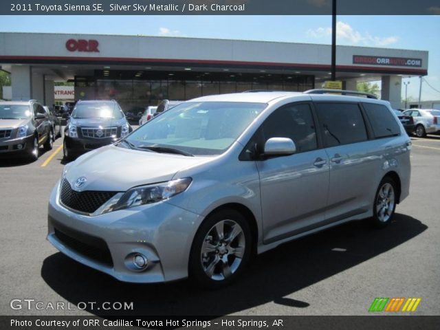 2011 Toyota Sienna SE in Silver Sky Metallic