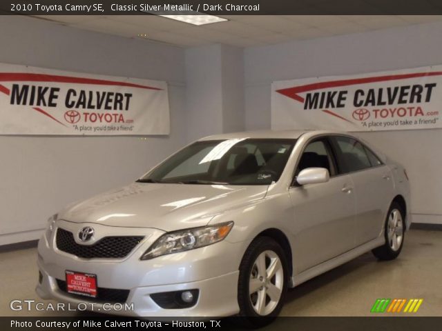 2010 Toyota Camry SE in Classic Silver Metallic