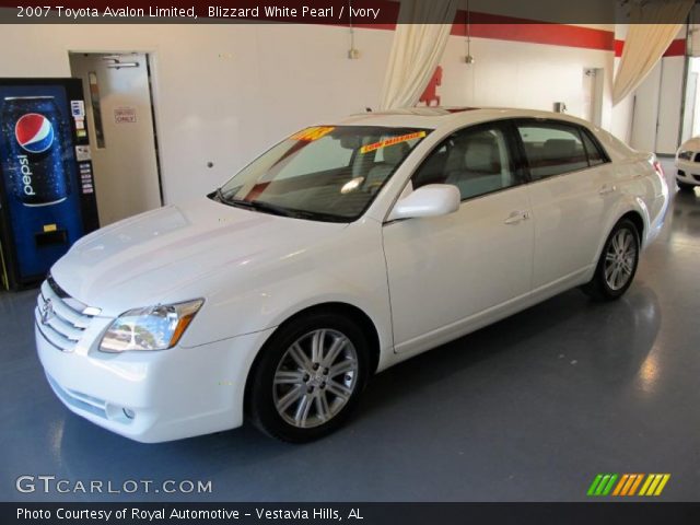 2007 Toyota Avalon Limited in Blizzard White Pearl