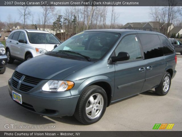 2007 Dodge Caravan SXT in Magnesium Green Pearl