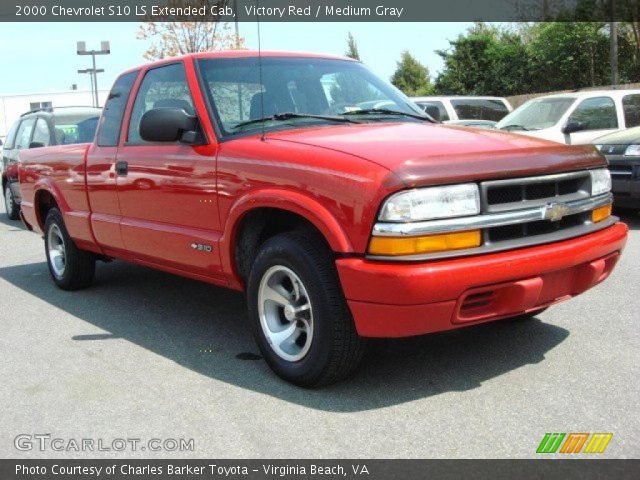 2000 Chevrolet S10 LS Extended Cab in Victory Red