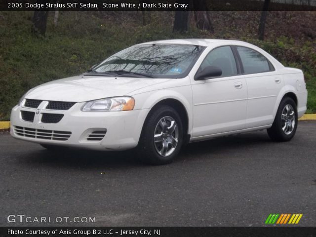 2005 Dodge Stratus SXT Sedan in Stone White