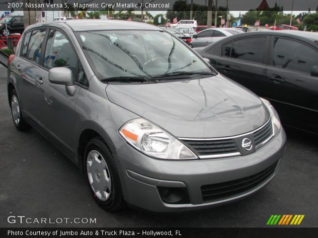 2007 Nissan Versa S in Magnetic Grey Metallic