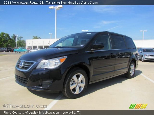 2011 Volkswagen Routan SE in Tanzanite Blue Metallic