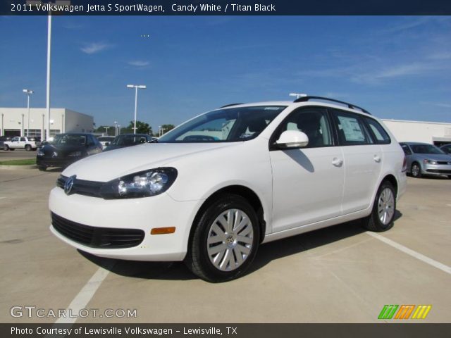 2011 Volkswagen Jetta S SportWagen in Candy White