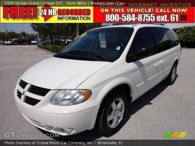 2005 Dodge Grand Caravan SXT in Stone White