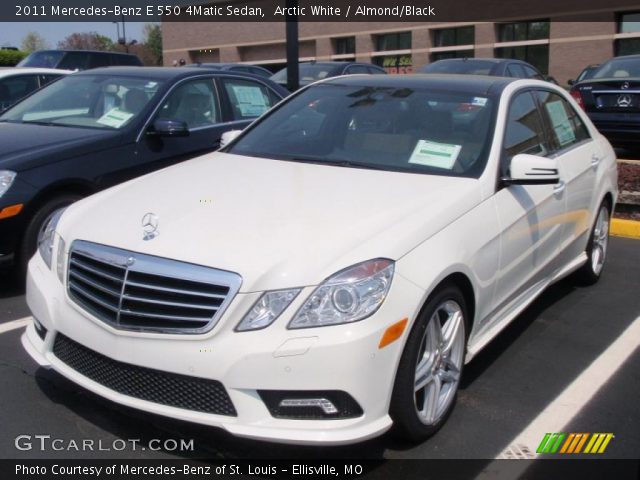 2011 Mercedes-Benz E 550 4Matic Sedan in Arctic White