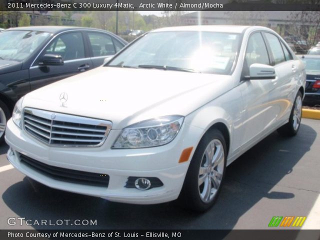 2011 Mercedes-Benz C 300 Luxury 4Matic in Arctic White