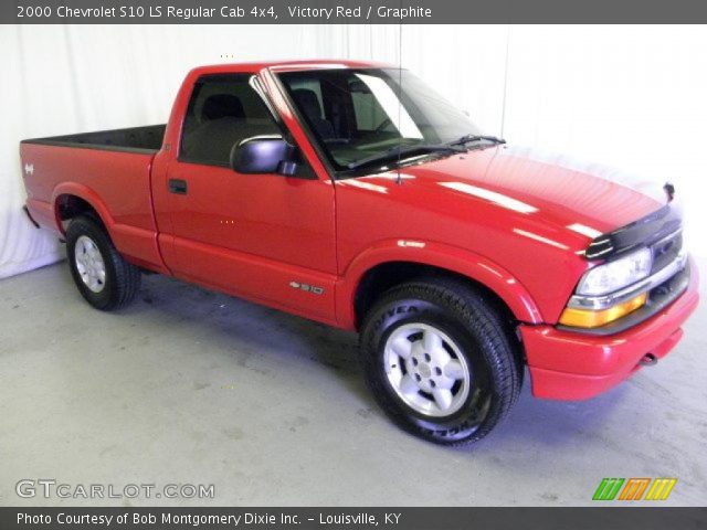 2000 Chevrolet S10 LS Regular Cab 4x4 in Victory Red