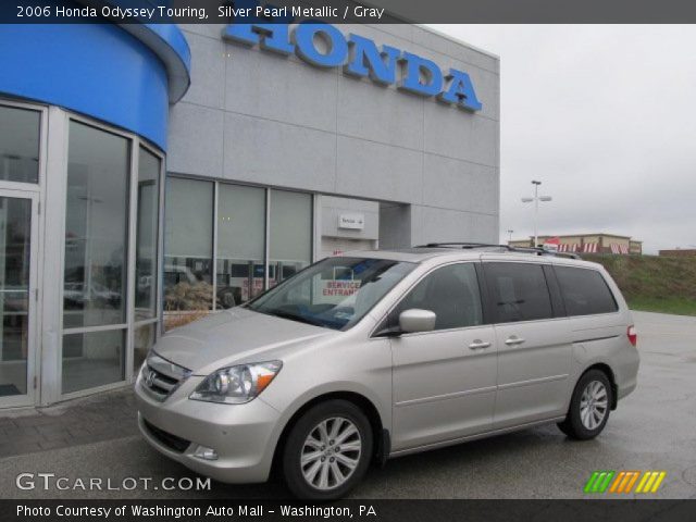 2006 Honda Odyssey Touring in Silver Pearl Metallic