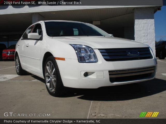 2009 Ford Fusion SE in White Suede