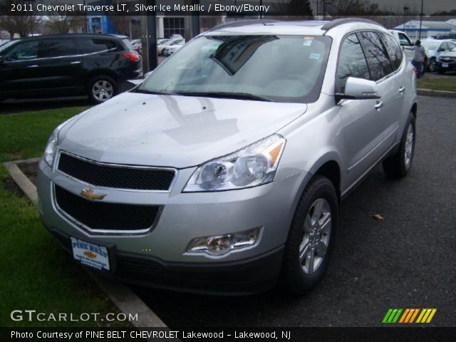 2011 Chevrolet Traverse LT in Silver Ice Metallic