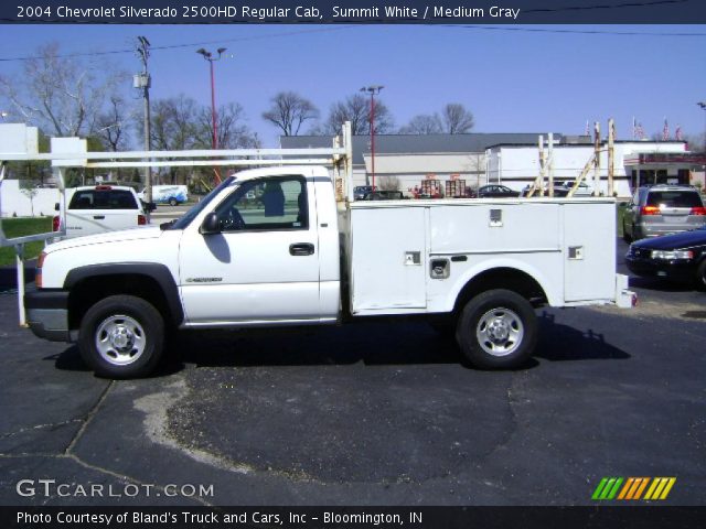 2004 Chevrolet Silverado 2500HD Regular Cab in Summit White