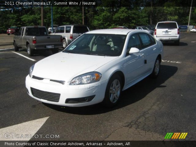 2011 Chevrolet Impala LT in Summit White